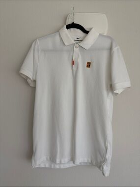 Nike Heritage Court Tennis White Polo with Small Multicolor Tennis Crest